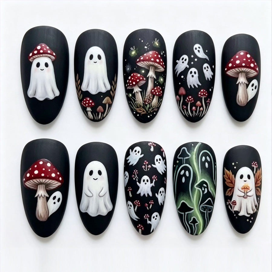 Kreative Halloween-Themen Press-On Nagelkunst Karnz