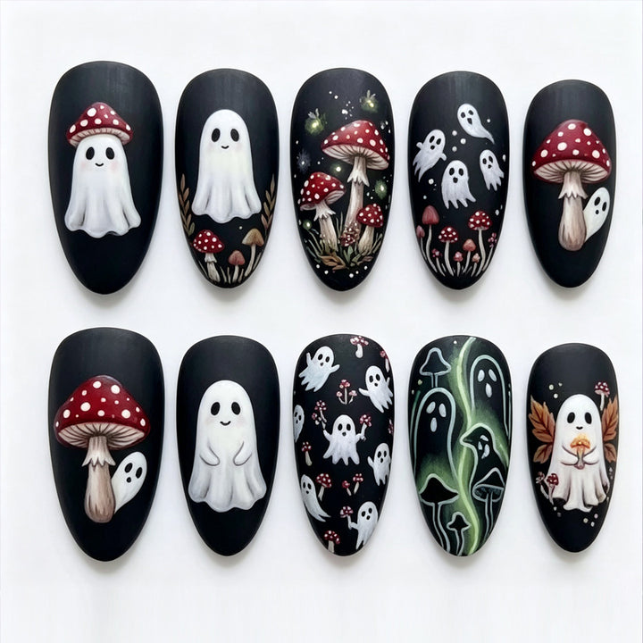 Kreative Halloween-Themen Press-On Nagelkunst Karnz