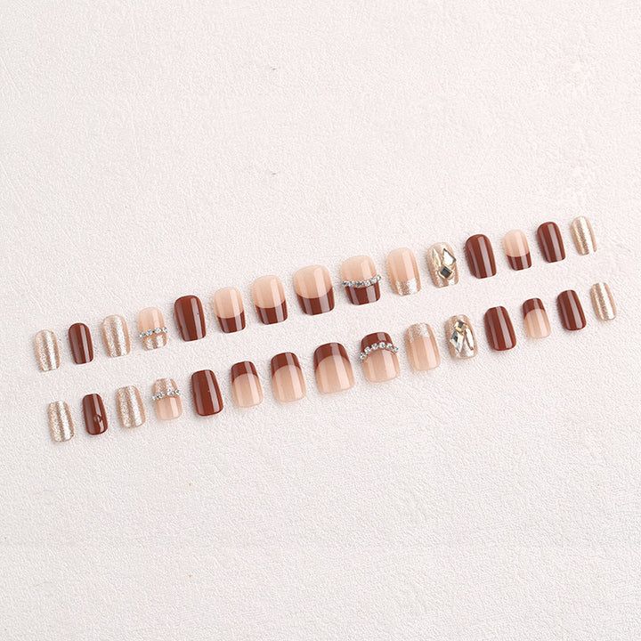 Kunstnagelset mit Funkelnden Kristall- und Glitzerakzenten Karnz