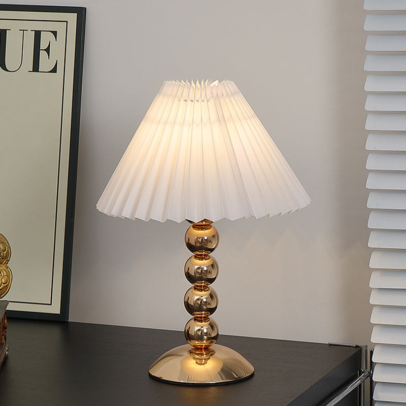 Elegante Faltenschirm-Tischlampe