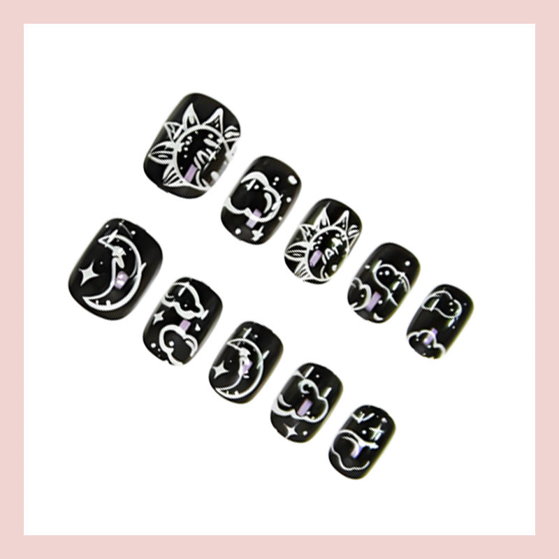 Kunstnagelset mit mystischen Tierdesigns Karnz