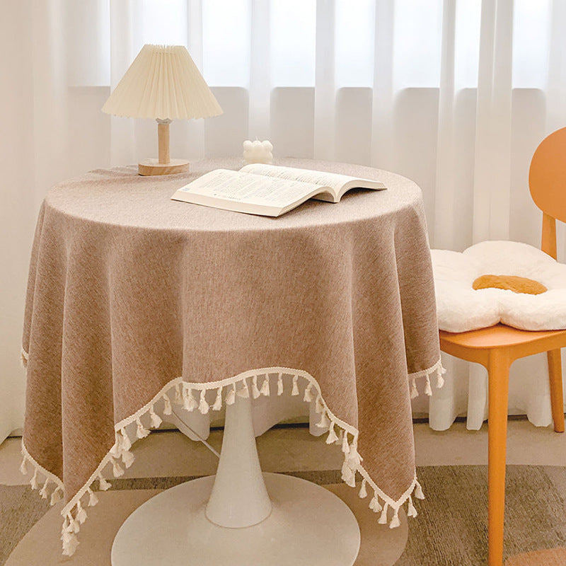 Runde strukturierte Tischdecke mit Quastenbesatz und Leinen-ähnlichem Drapierfinish