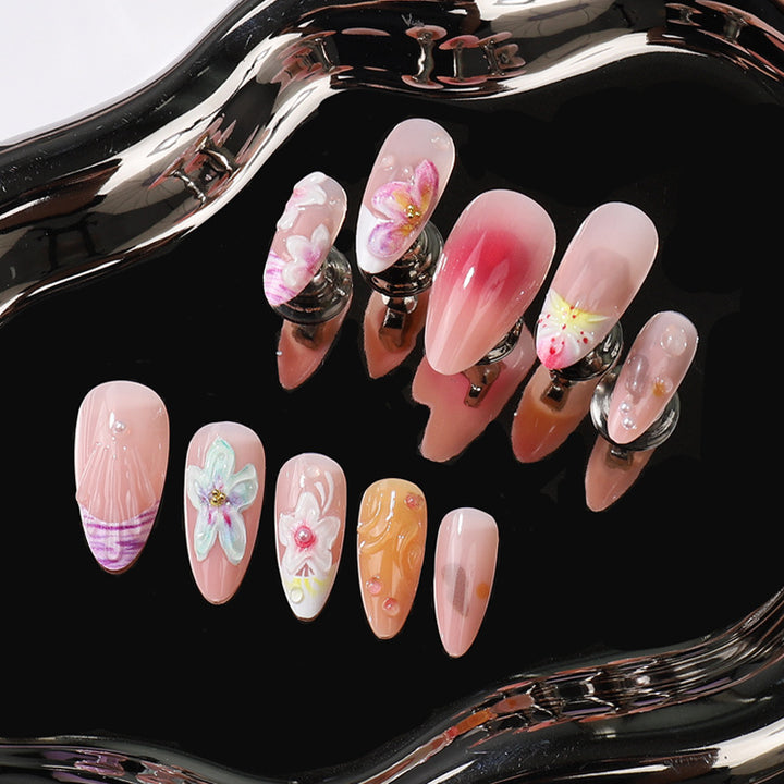Künstlerisches Florales Press-On Nagelset Karnz
