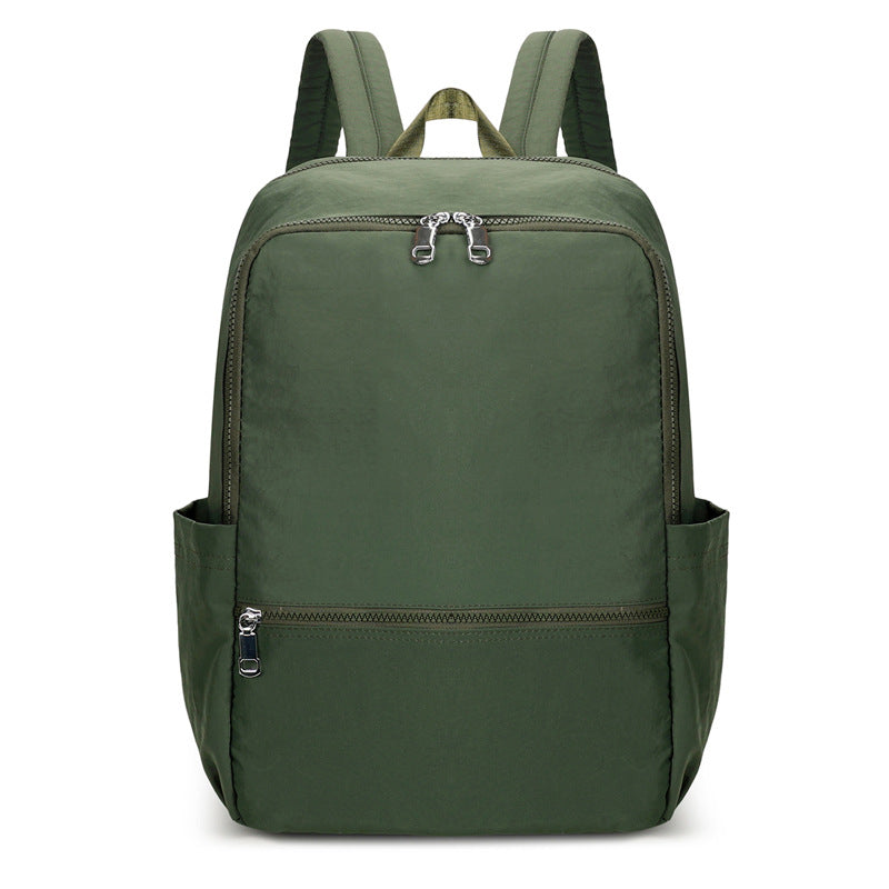 Minimalistischer Rucksack für Reisen