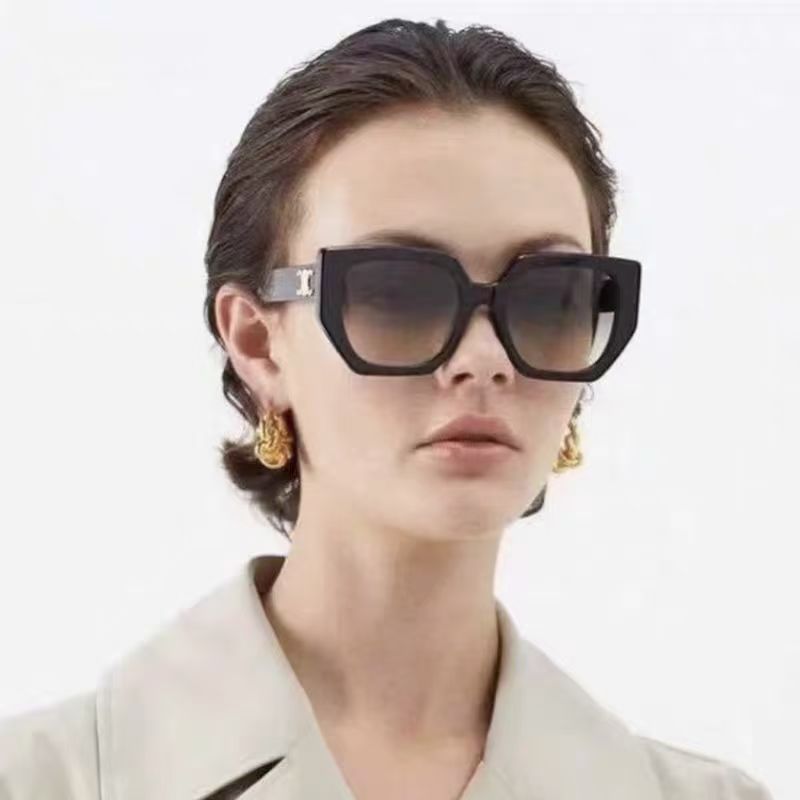 Damen Statement-Sonnenbrille mit glamourösem Rahmen Karnz