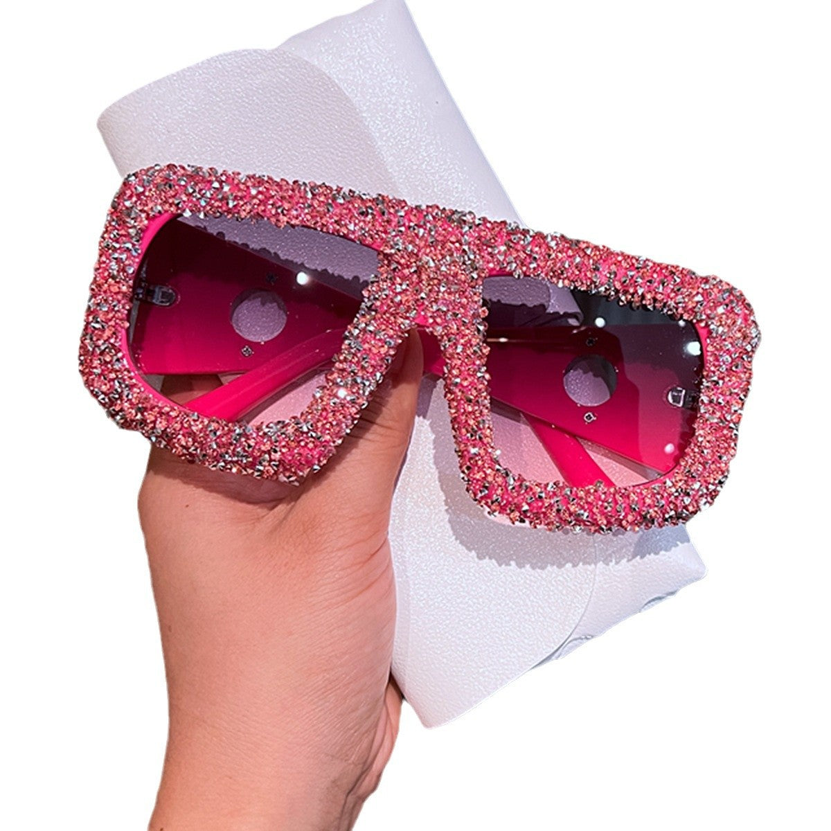 Damen Sonnenbrille mit extravaganten Strassdetails Karnz
