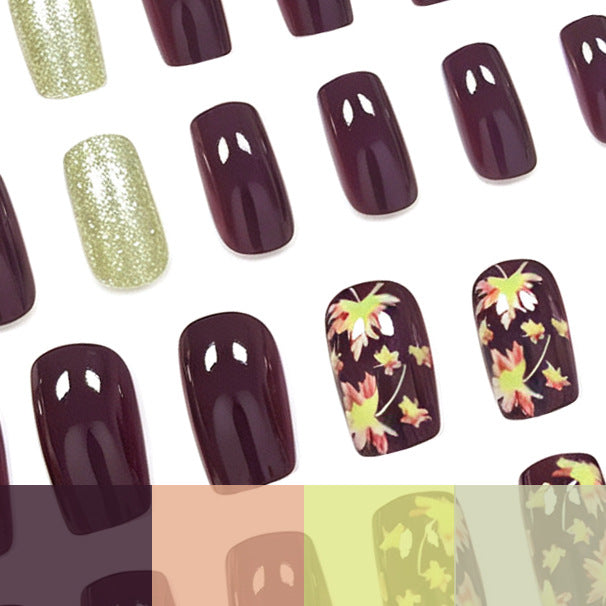 Künstlerische herbstliche Nagelkunst-Verzierungen Karnz