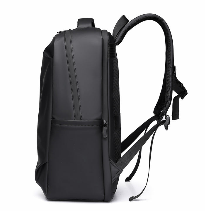 Schlanker minimalistischer Rucksack Karnz