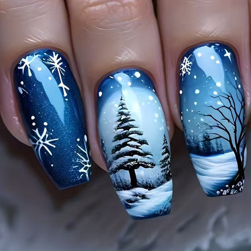 Künstlerische Winterlandschaft Nail Art
