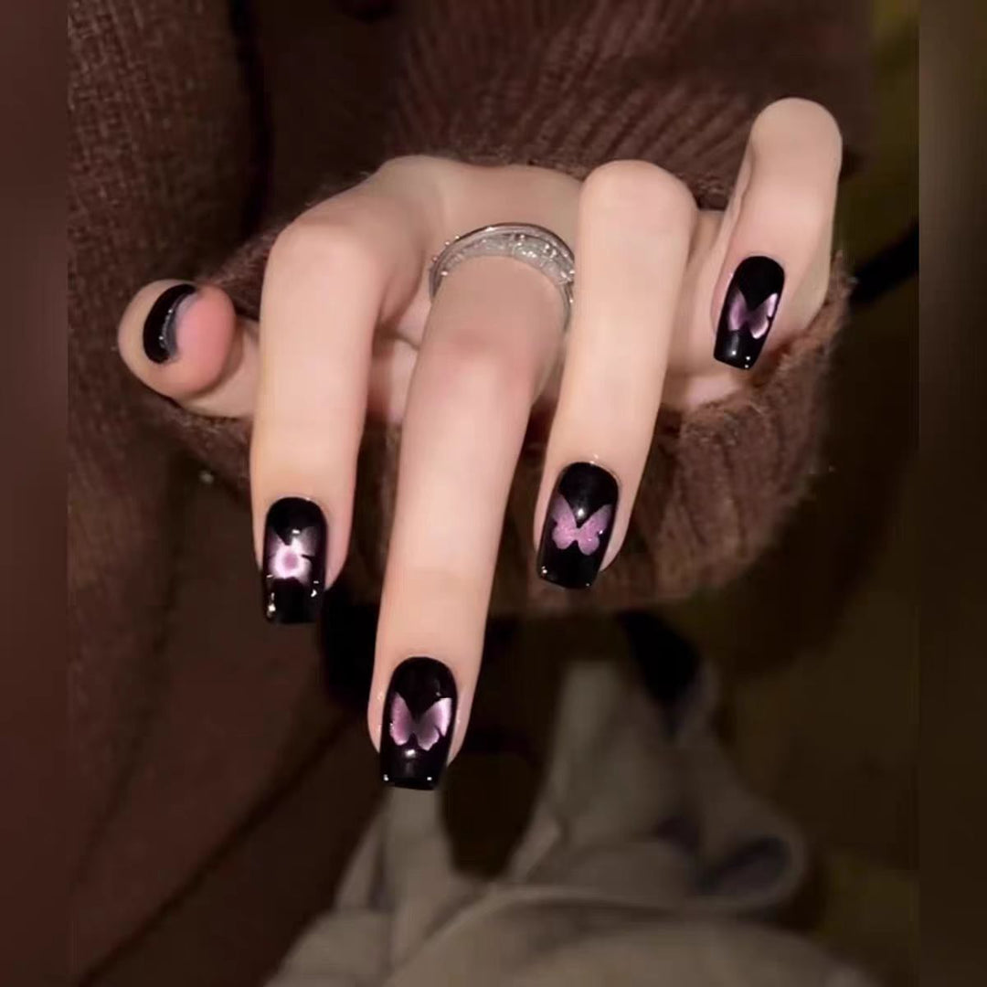 Schmetterlings-inspirierten Press-On Nagelkunst