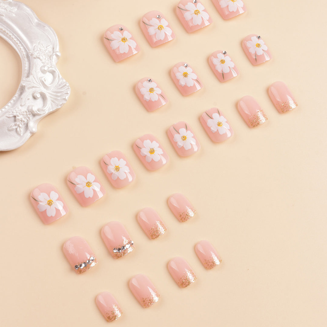 Blumenmuster Press-On Nagelkunst Tipps Karnz
