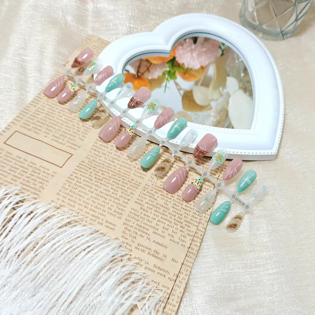Kunstnägel mit Elegantem 3D Blüten- und Farbverlauf-Design Karnz