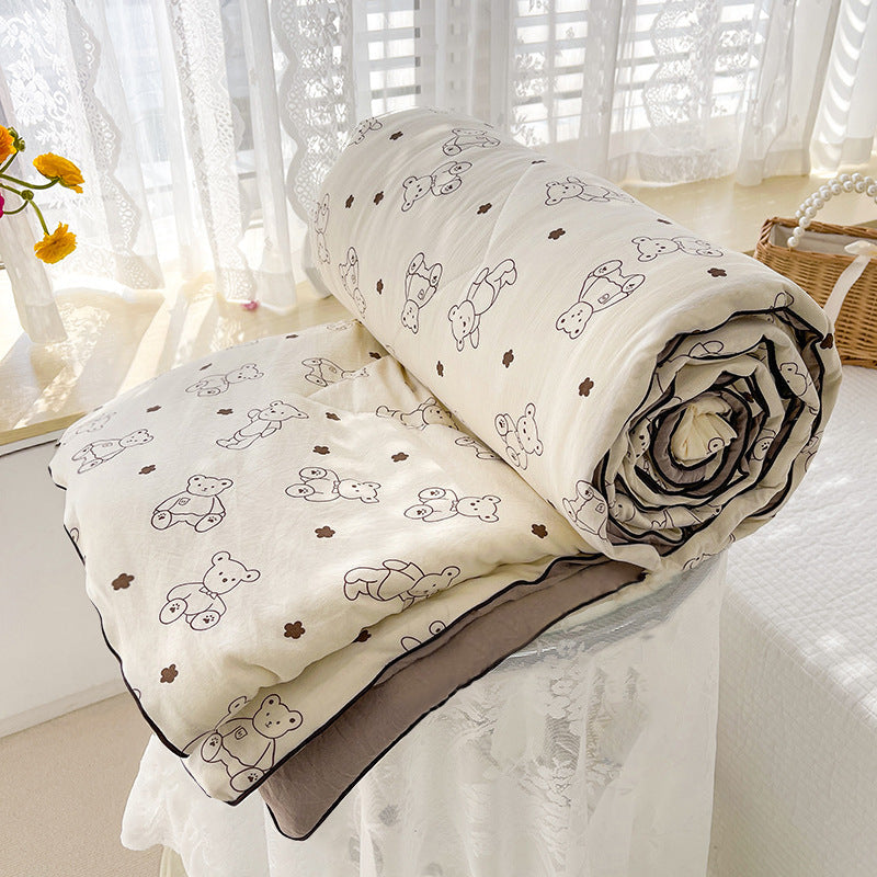 Floral gestickte Bettdecke Karnz