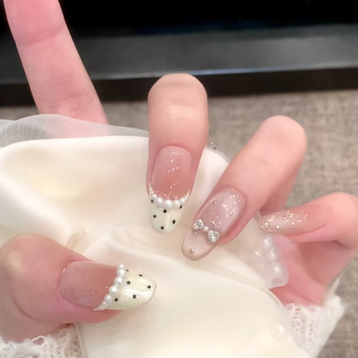 Dekorative Nail Art Extensions