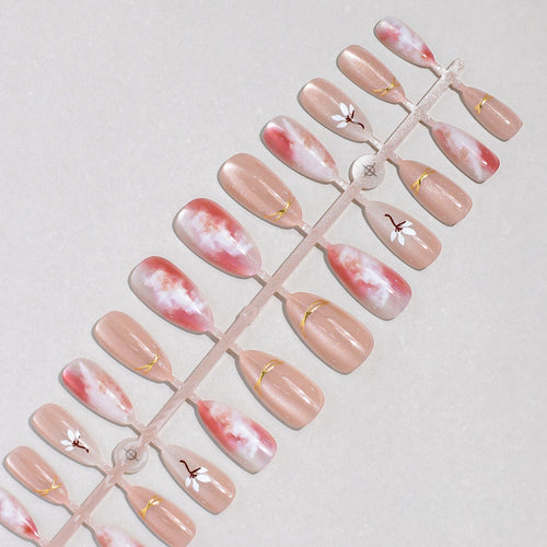 Künstlerische Press-On Nagelkollektion Karnz