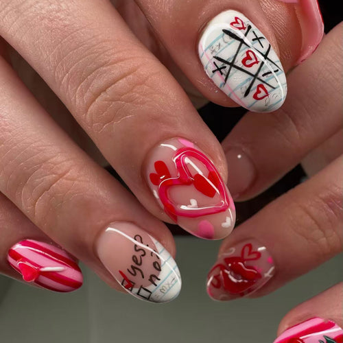 Kreatives Herz-Nageldesign Set Karnz
