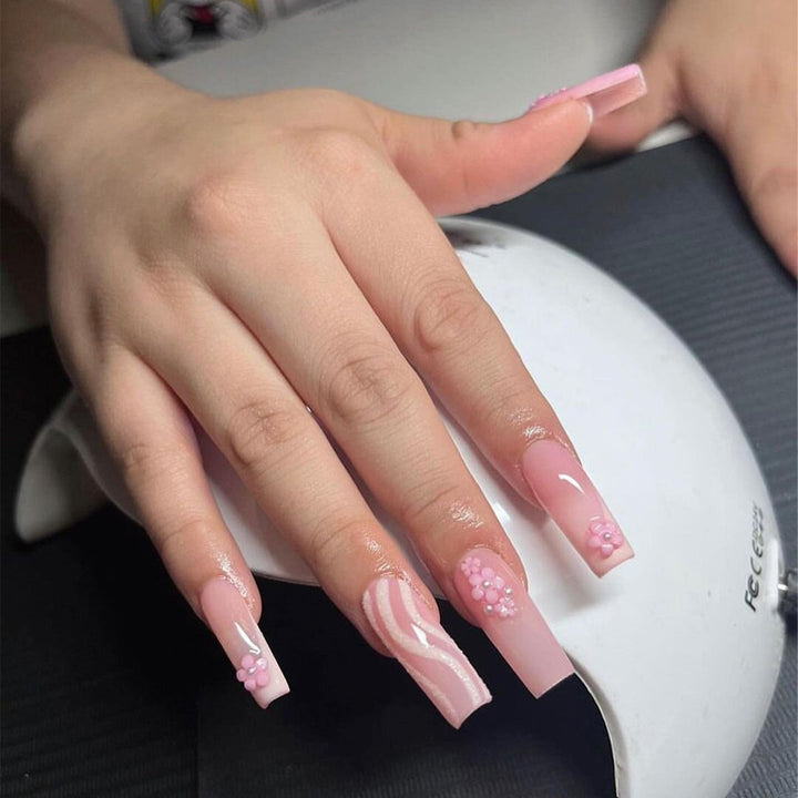 Glamouröse Glitzer-Stiletto Press-On Nägel Karnz