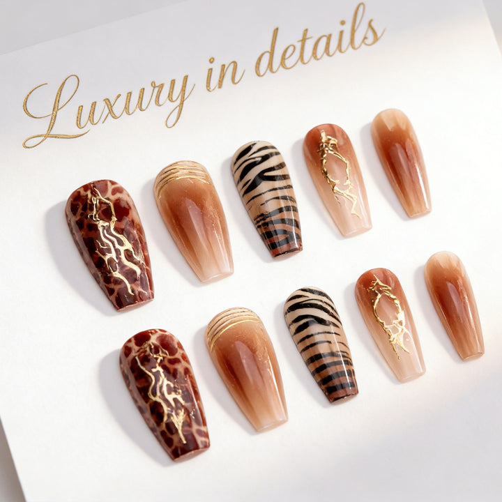 Künstliche Nail Art Nägel Karnz