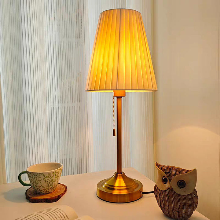 Elegante Moderne Gefaltete Tischlampe