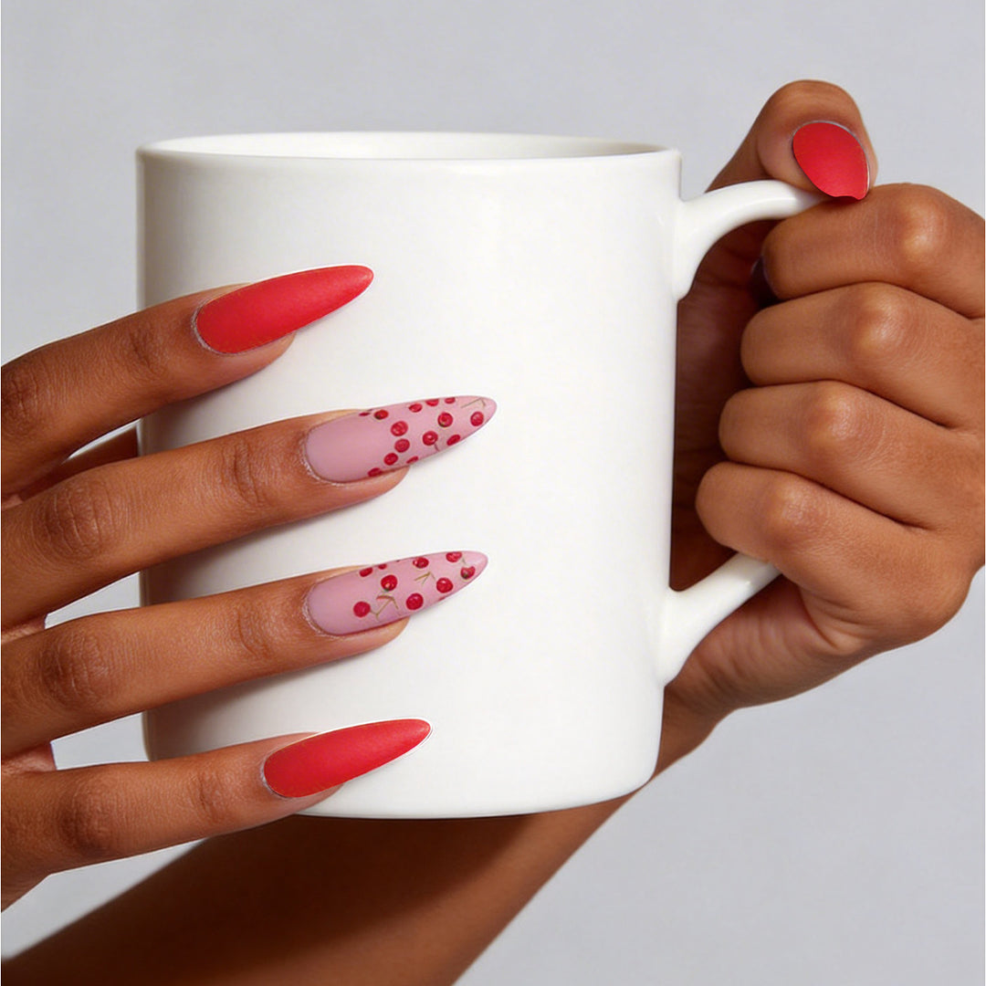 Künstlerisches Stiletto-Nagelkunst-Set mit Kirsch- und Matt-Designs Karnz