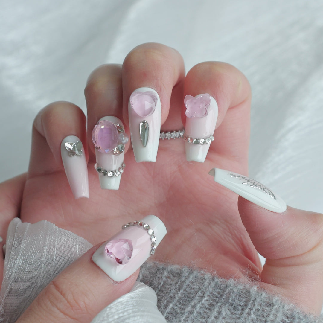 Künstlerisches mit Edelsteinen verziertes Press-On Nagelset