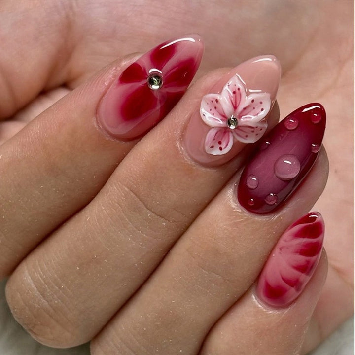 Floral Art Press-On Nagelset mit 3D Akzenten Karnz