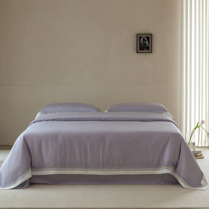 Minimalist Baumwollsatin Bettbezugset mit Mikro-Karo-Rand