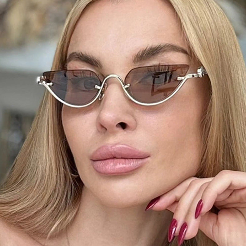 Damen Cat-Eye Sonnenbrille mit goldfarbenem Metallrahmen und UV-Schutz Karnz