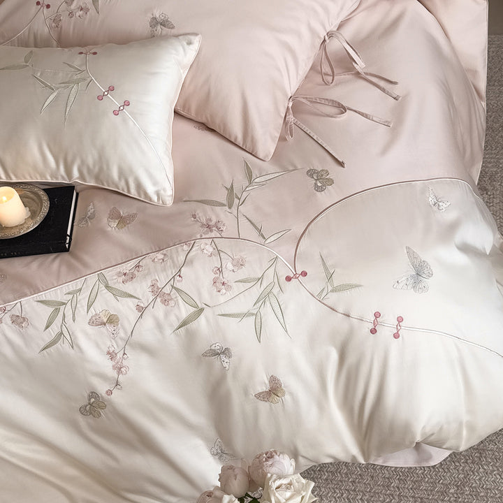 Luxuriöses Satin-Bettwäsche-Set mit floraler Stickerei Karnz