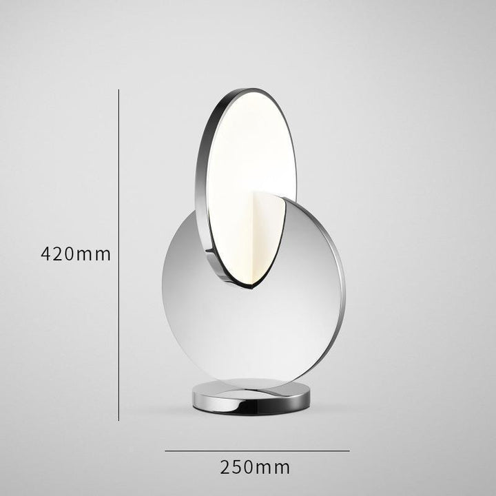 Künstlerische Tischlampe mit geometrischem Design