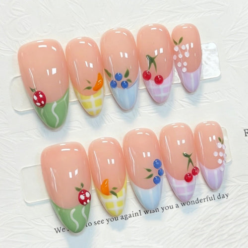 Frucht-inspiriertes künstlerisches Press-On-Nagelset Karnz