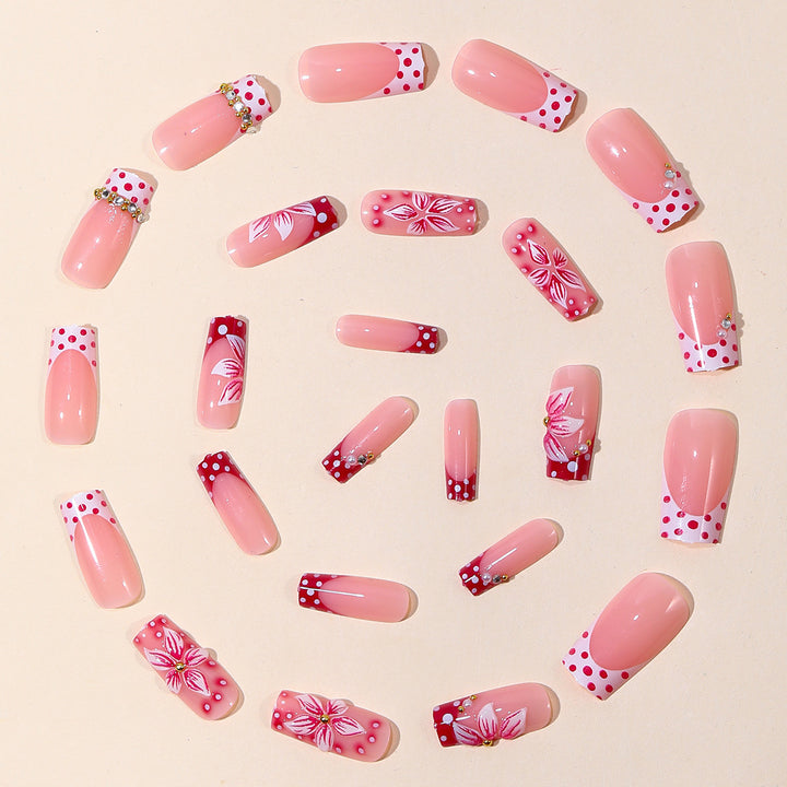 Dekorative florale Nagelkunstverlängerungen Karnz
