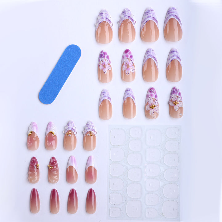 Kunstvolle Nagelset Karnz