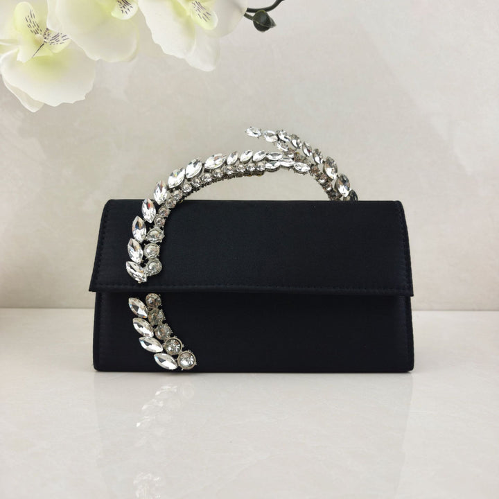 Glamouröse Satin Abend Clutch