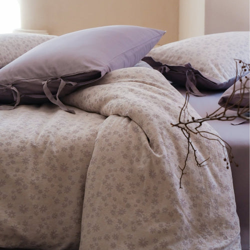 Wendbares Bettwäscheset aus Baumwollsatin mit floralem Print und Bindebändern
