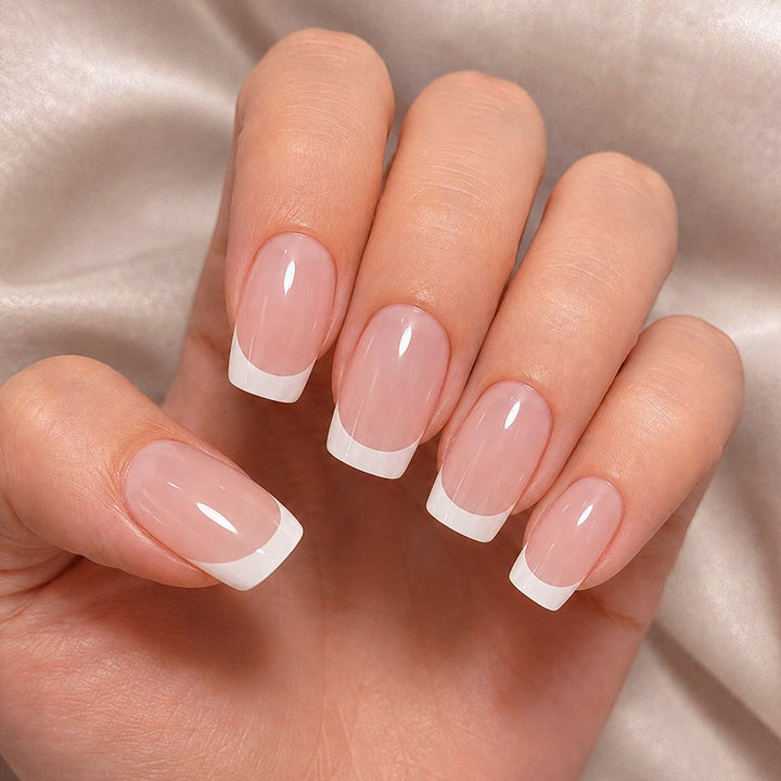 Klassisches Französisches Nageltip Acrylset Karnz