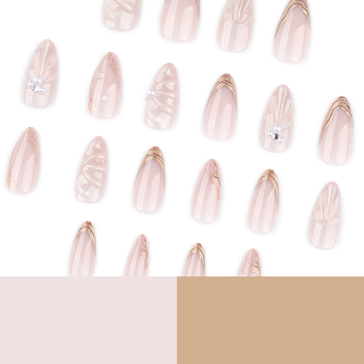 Kunstvolle Nail Art mit elegantem Relief-Design Karnz