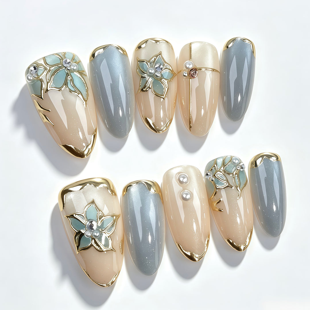 Künstlerisches Floral Press-On Nagelset