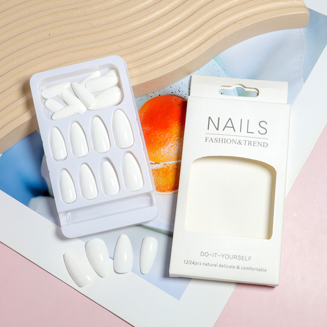 Elegante DIY Press-On Nagel Set Karnz