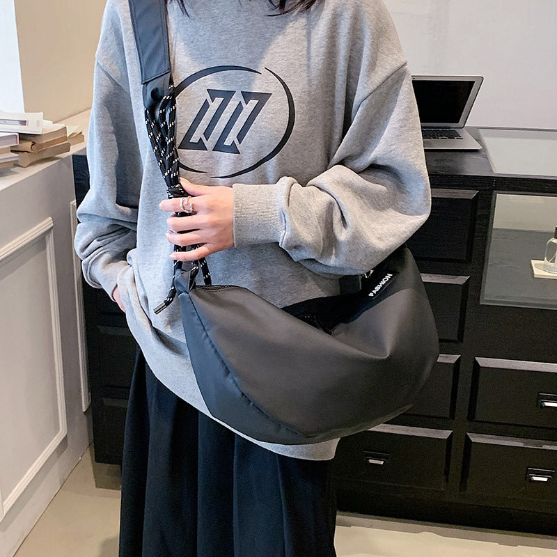 Modische Kordelzug Clutch Karnz