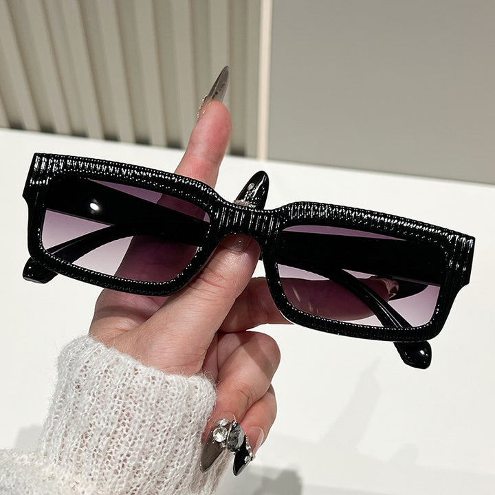 Damen stylische Sonnenbrille mit strukturiertem Rahmen Karnz
