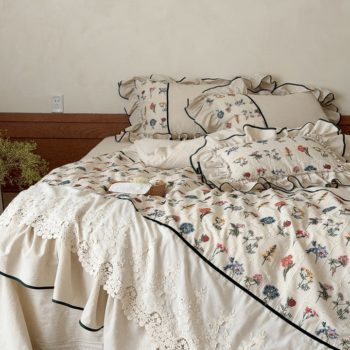 Boho-Bettwäsche-Set mit gesticktem Blumenmuster und Volantkissen Karnz