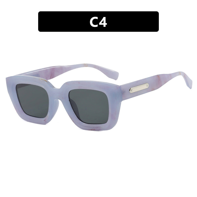 Damen quadratische Sonnenbrille mit transparentem Rahmen und braunen Gläsern Karnz
