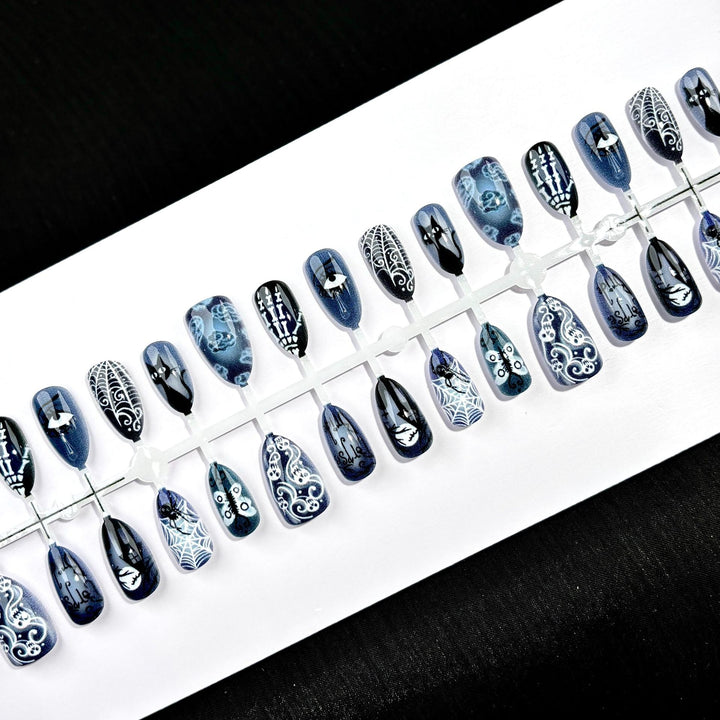Künstlerische Halloween-Themen Press-On Nail Kollektion