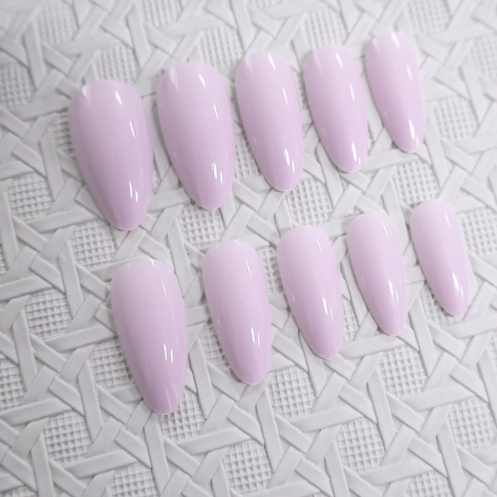 Stylische, langlebige Nail Art Karnz