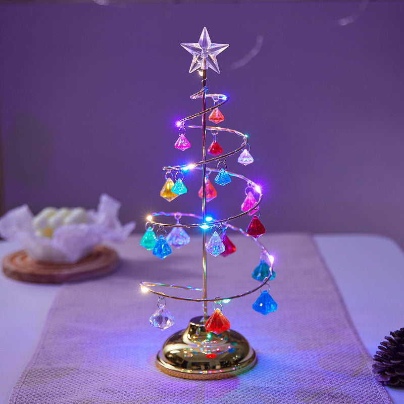 Dekorativer LED Weihnachtsbaum Karnz
