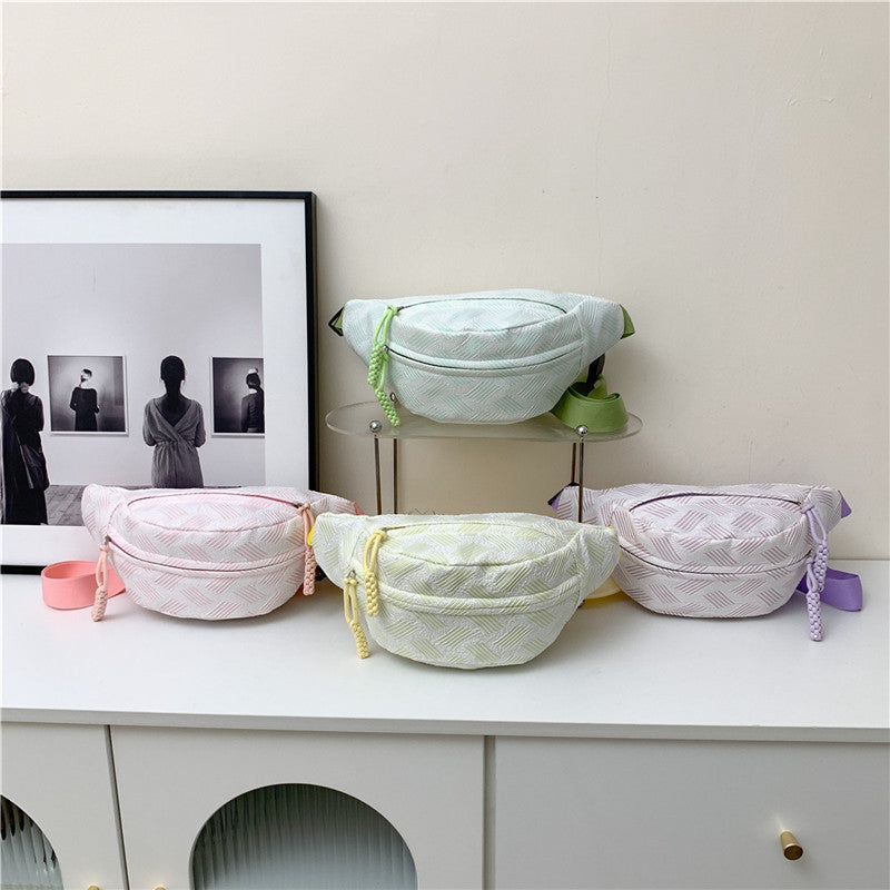 Stylische gemusterte Gürteltasche
