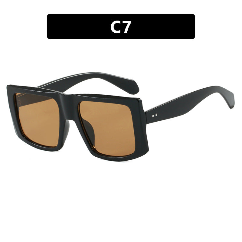 Damen quadratische Sonnenbrille mit robustem Kunststoffrahmen und schützendem UV-Filter Karnz