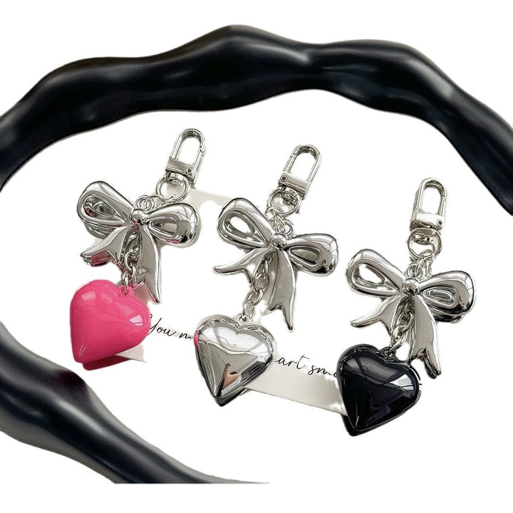Herzförmiger Charm Schlüsselanhänger Karnz