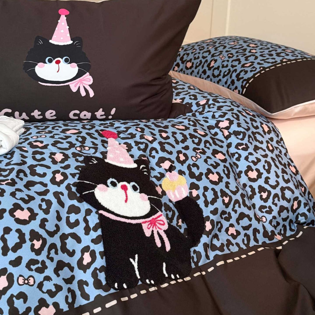 Umkehrbare Baumwollmischung Bettbezug-Set mit Cartoon-Katze und Leopardenmuster